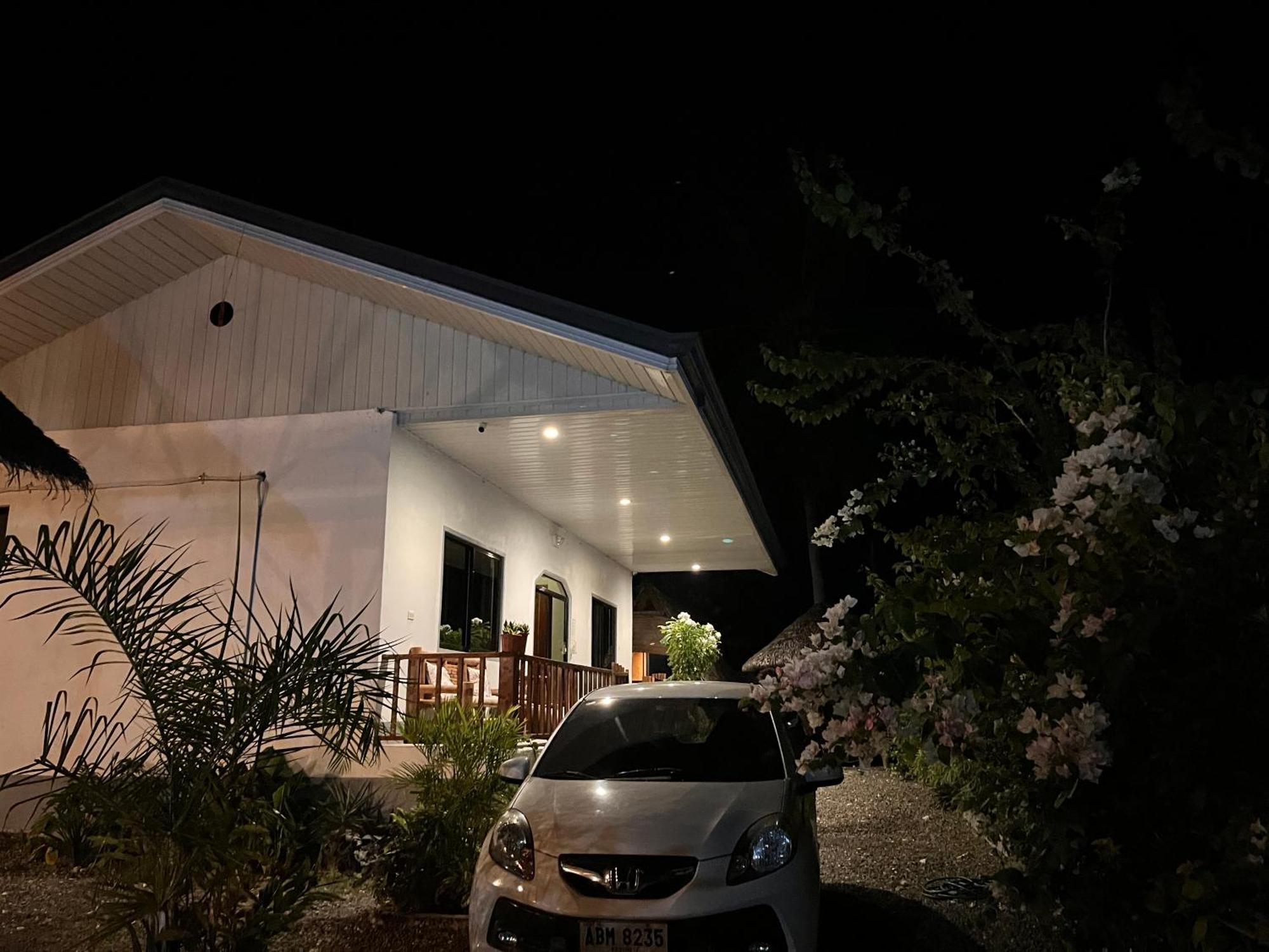 MOMO Hostel Moalboal Exterior foto